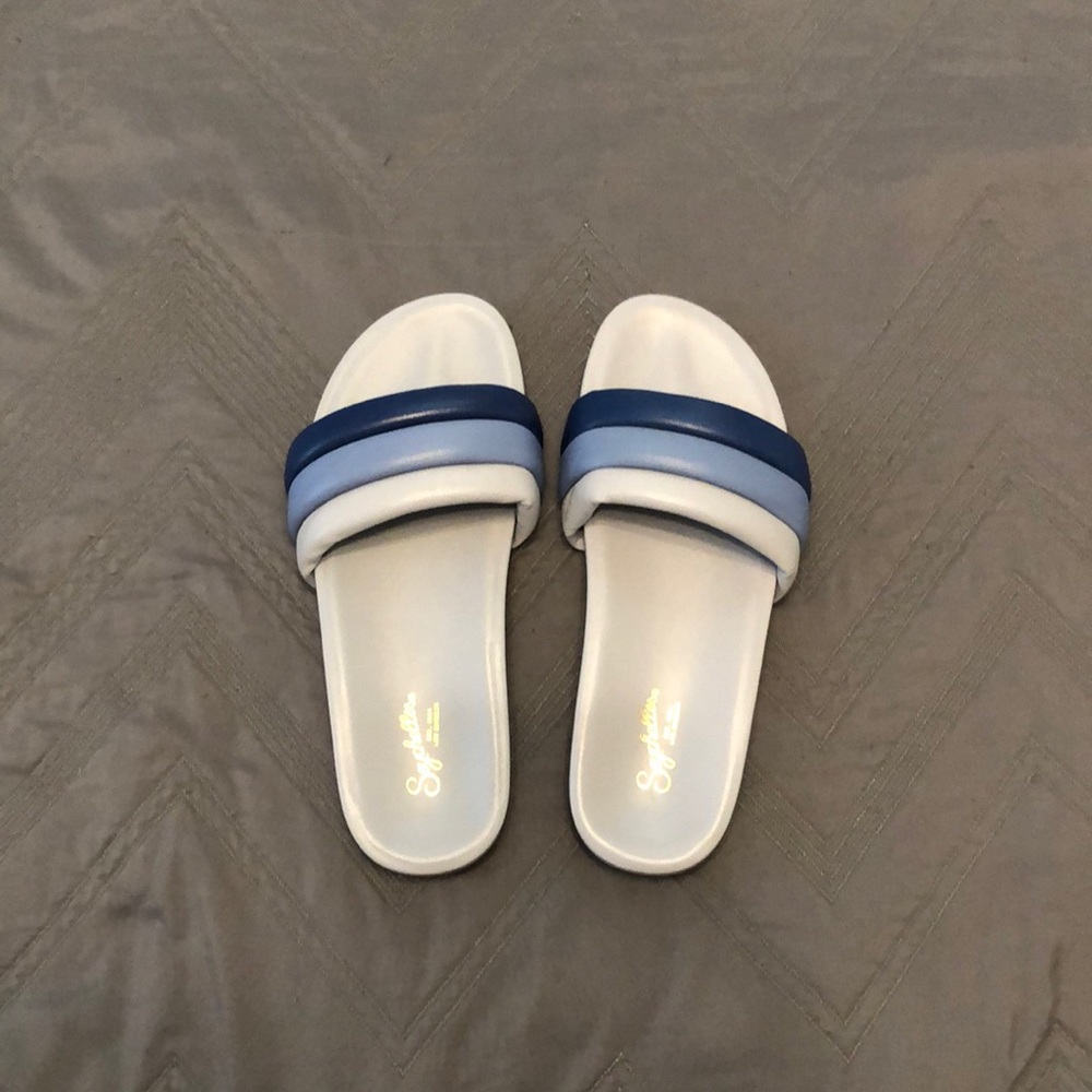 Seychelles Slides